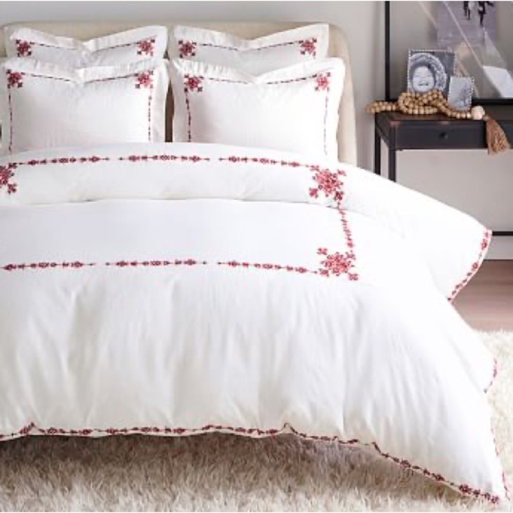 Elegant White and Red Embroidered Bedding Set